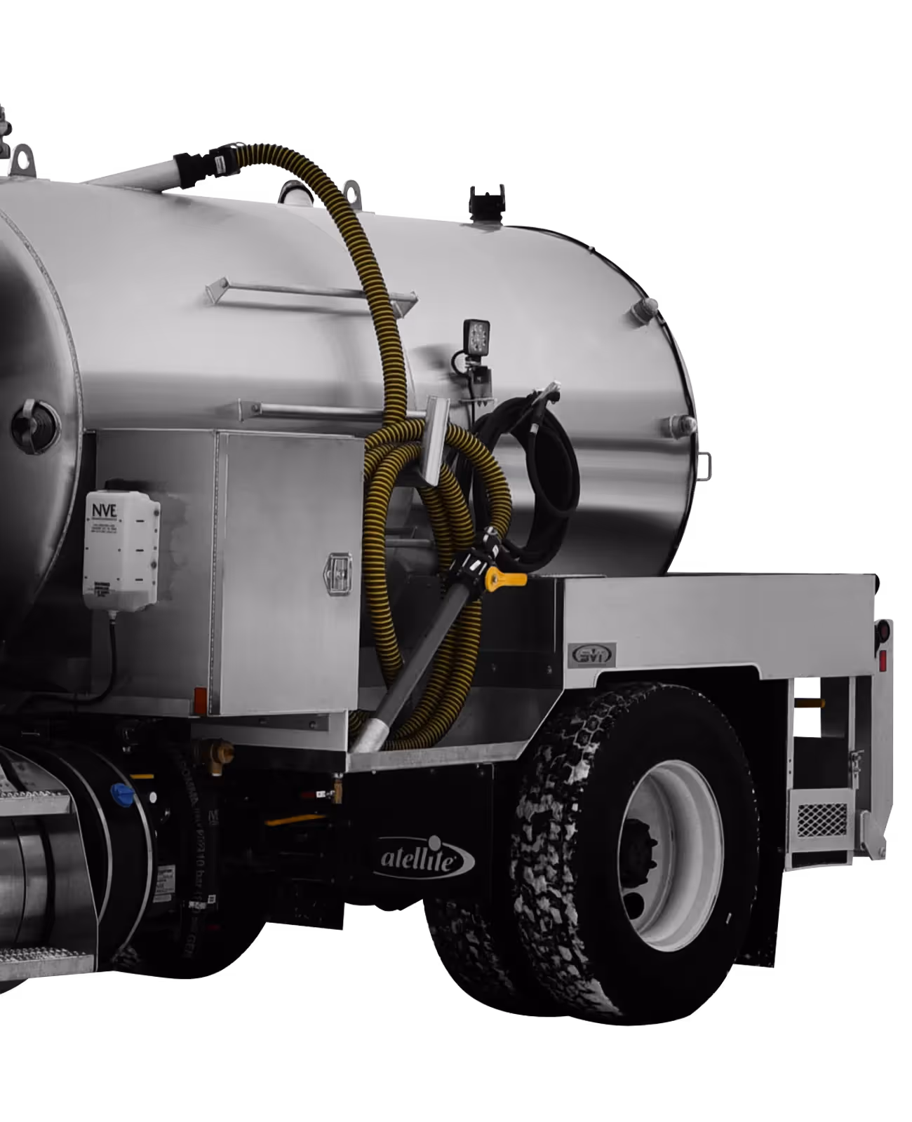 Stainless steel tanker truck with a silver cylindrical tank and hose attachments.